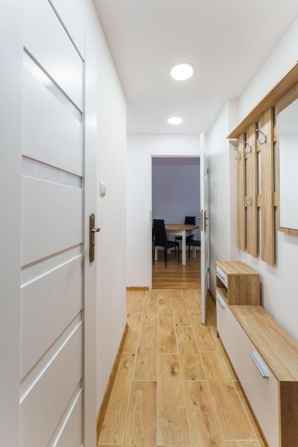 Apartament Pod Swierkiem - Pet Friendly - 2 Osobne Pokoje Dla Max 5 Osob - Space Apart Jelenia Góra Exteriör bild